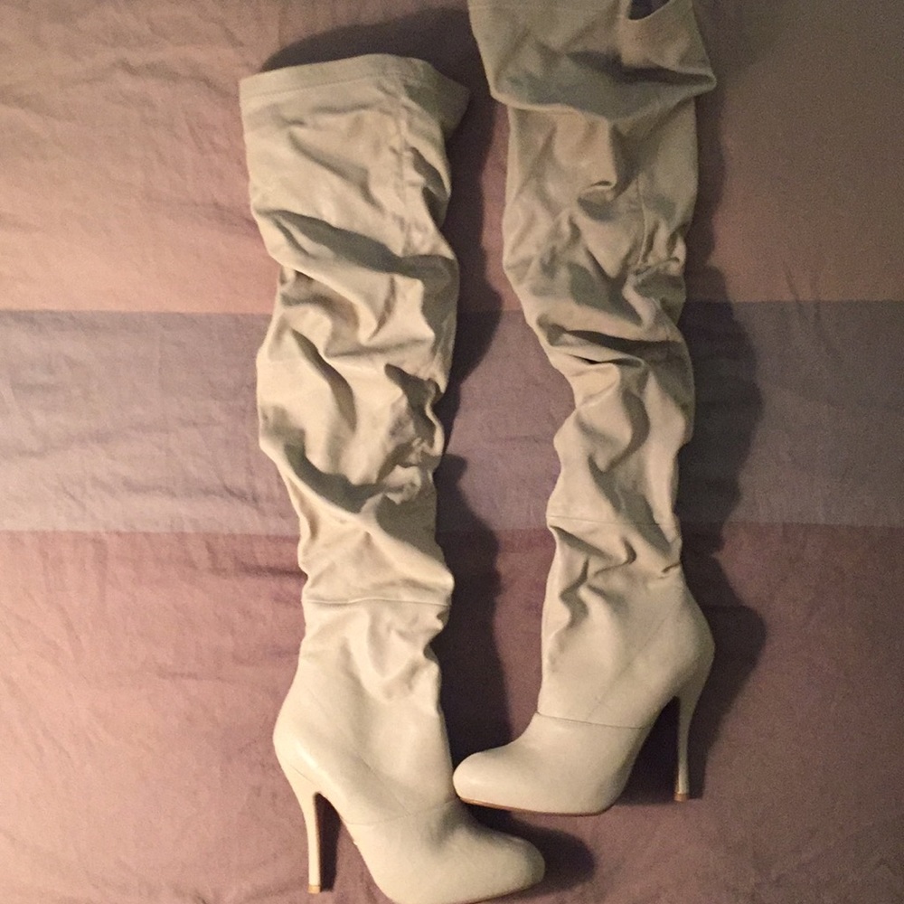 Shoedazzle Light Beige Scrunch Boots